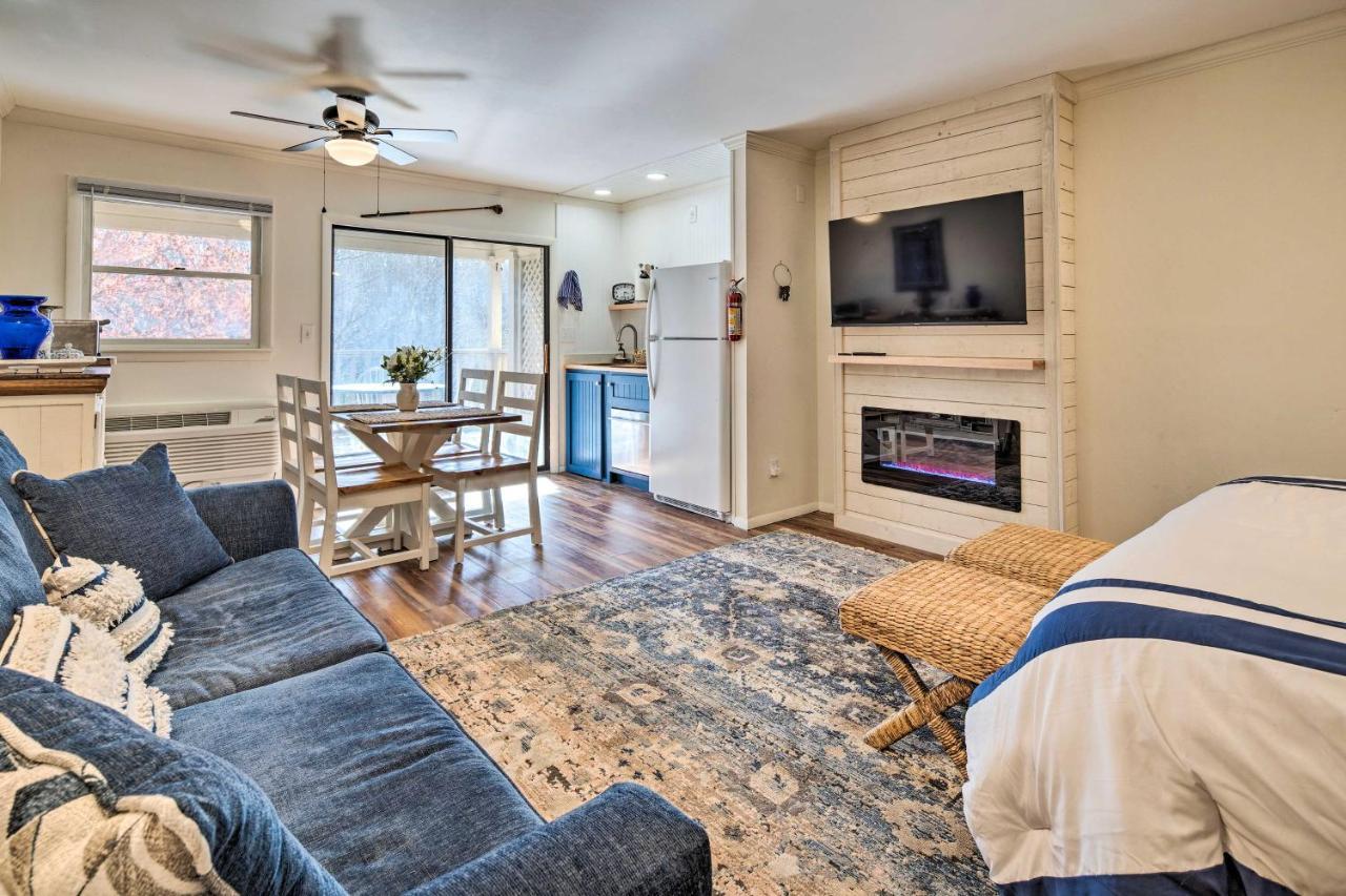 Lake Lure Studio With Private Balcony And Pool Access! Luaran gambar